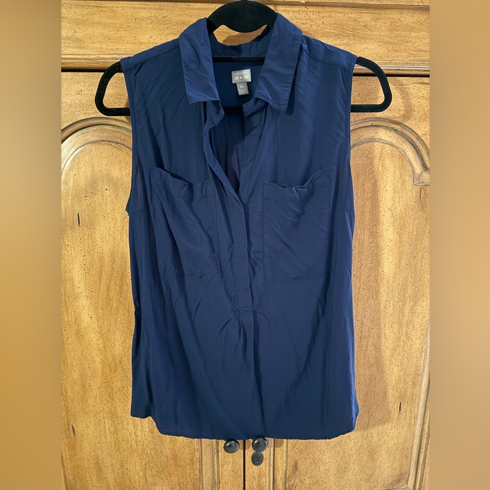 Converse Navy Sleeveless Button Down Shirt-XL